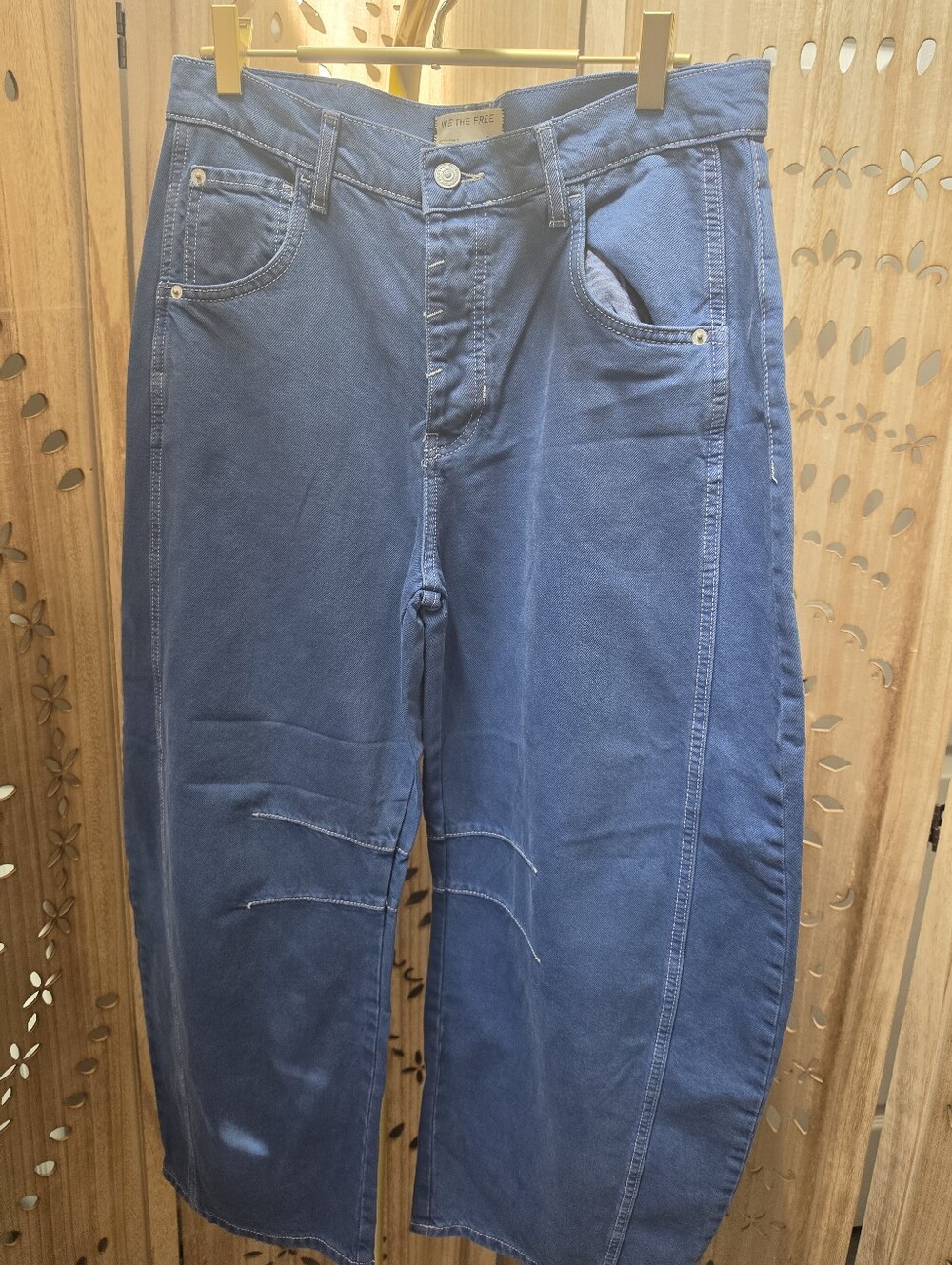 NWOT We The Free Good Luck Mid Rise Barrel Jeans in Blue Jay - Picture 11 of 13
